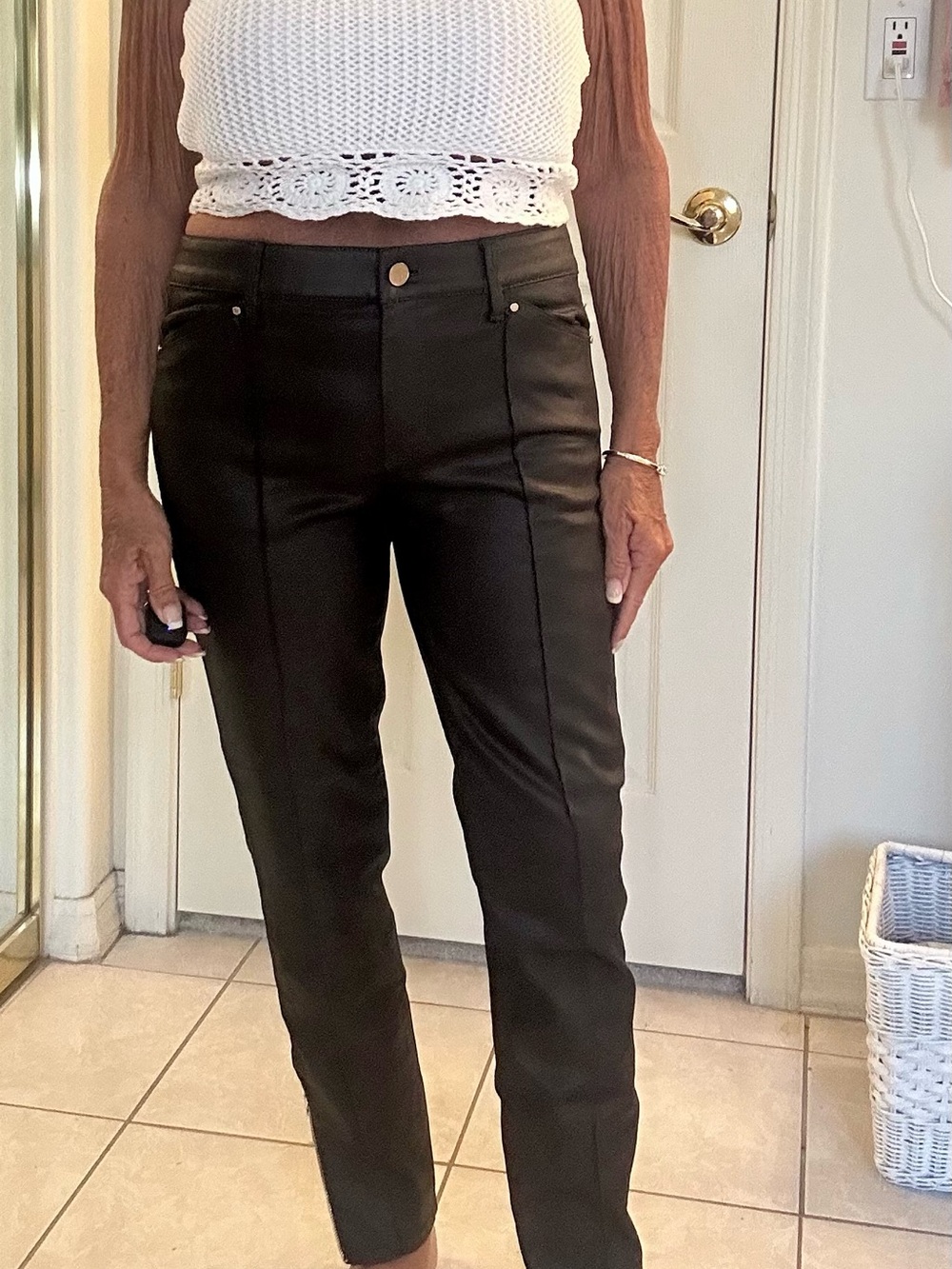 White House Black Market Shiny Coated Brown Skinny Jean Pants 6 Like New